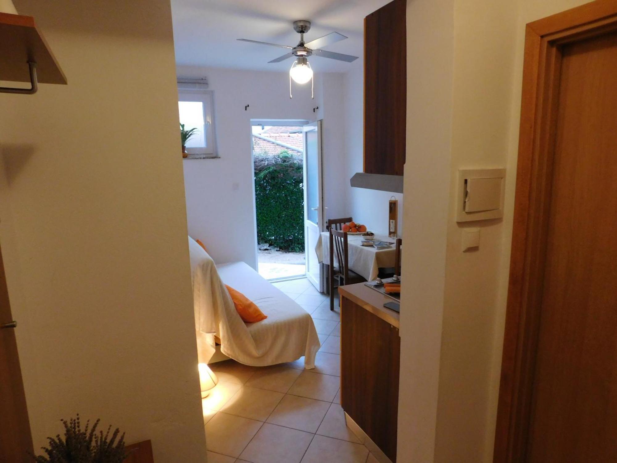 Apartments Iva Pakostane Exterior photo